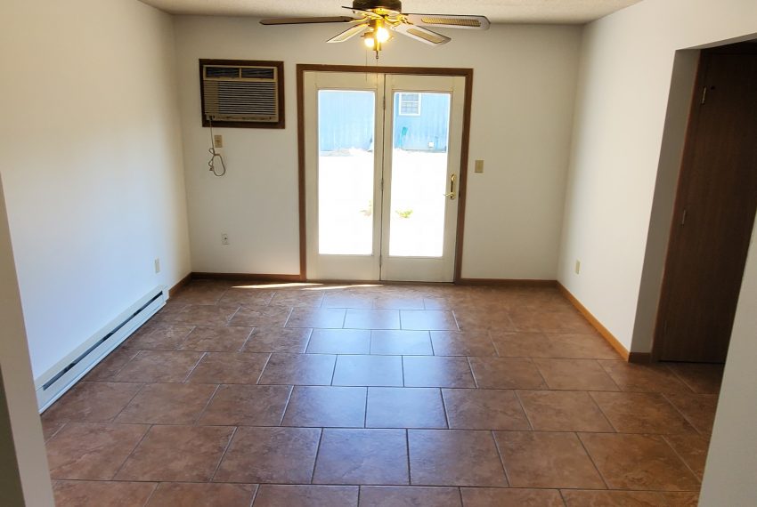 1561Nbdroom