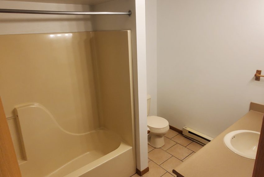 1561Nbhbath